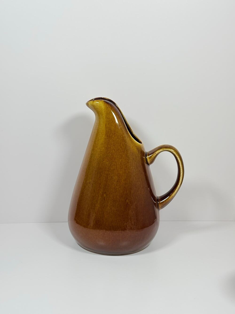 Oneida Russel Wright Modernist Jug